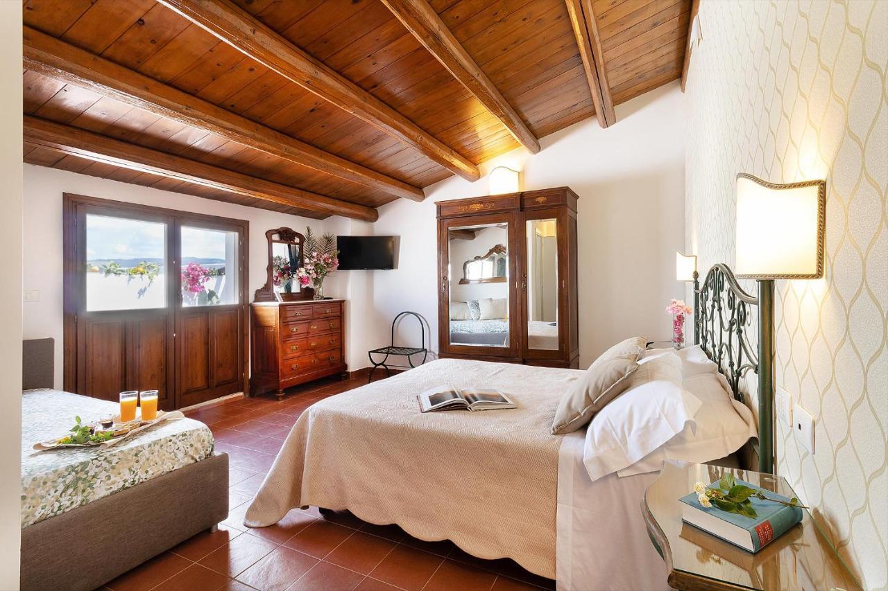 Hotel Favorita 4*