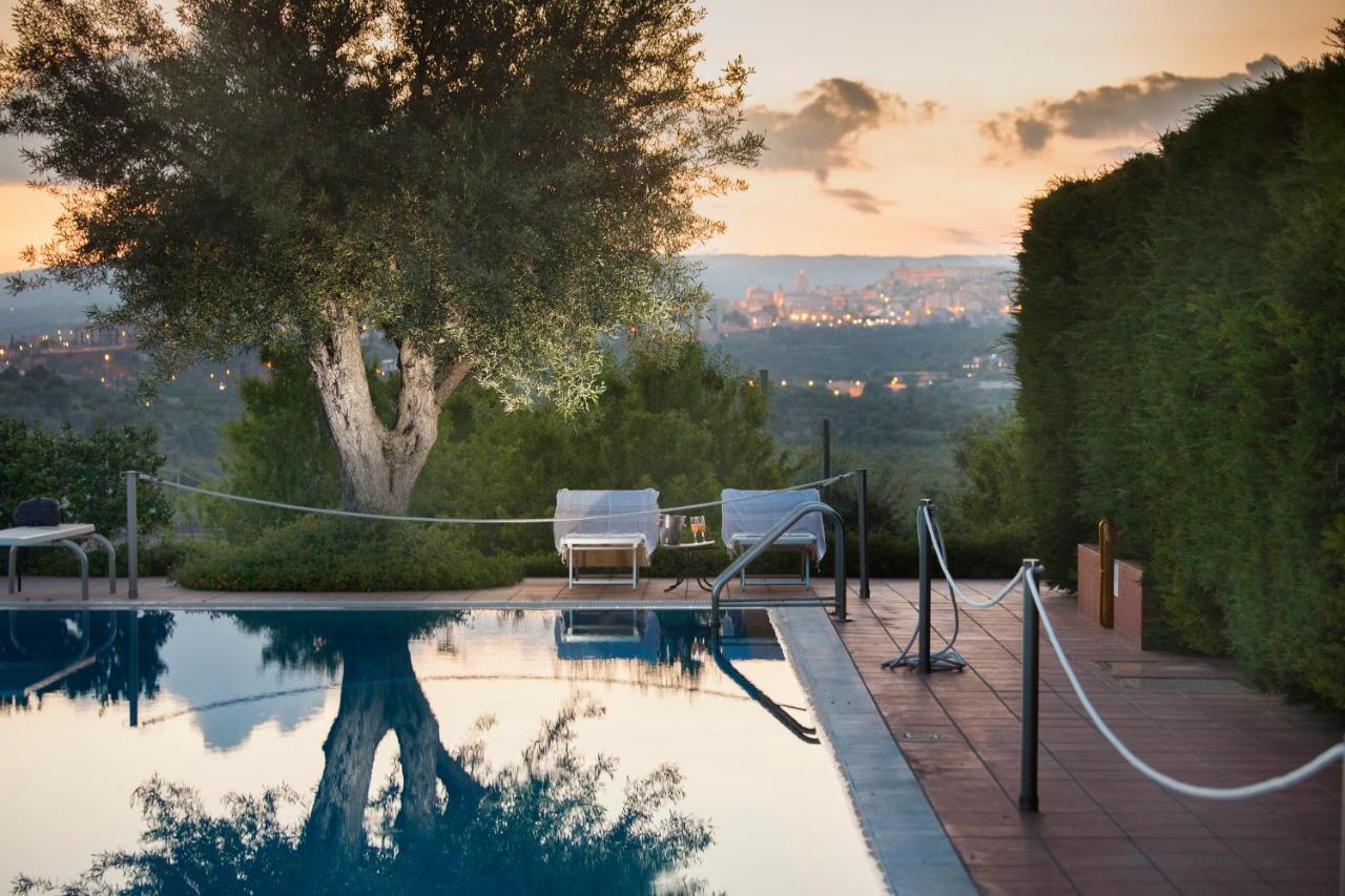 Hotel Favorita 4*